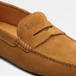 NIB PRICED Women’s Tod's Gommino Loafers